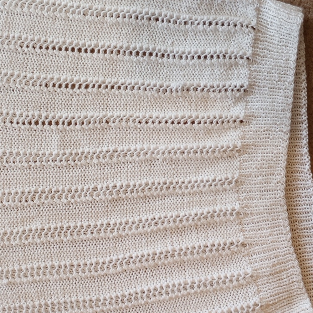 Vintage Handmade Sweater - Picture 2 of 3